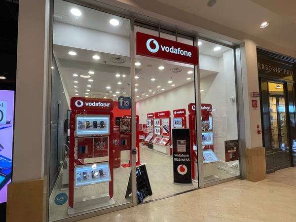 Vodafone | Carrefour Pavia