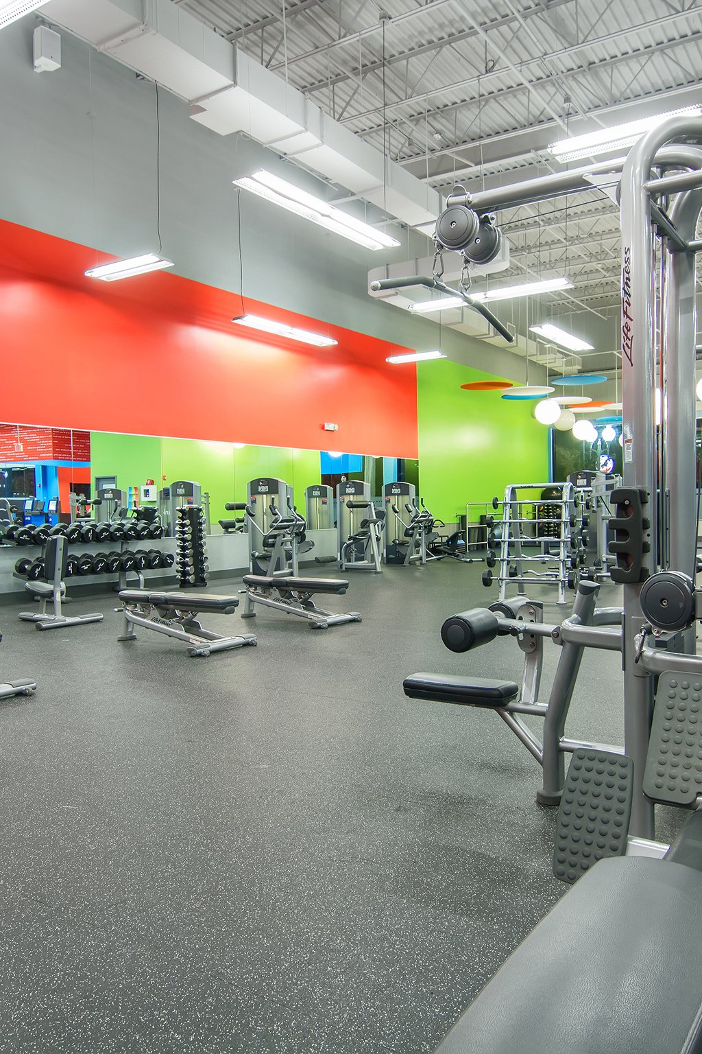 Blink Islandia at 1790 Veterans Memorial Hwy, Islandia, NY