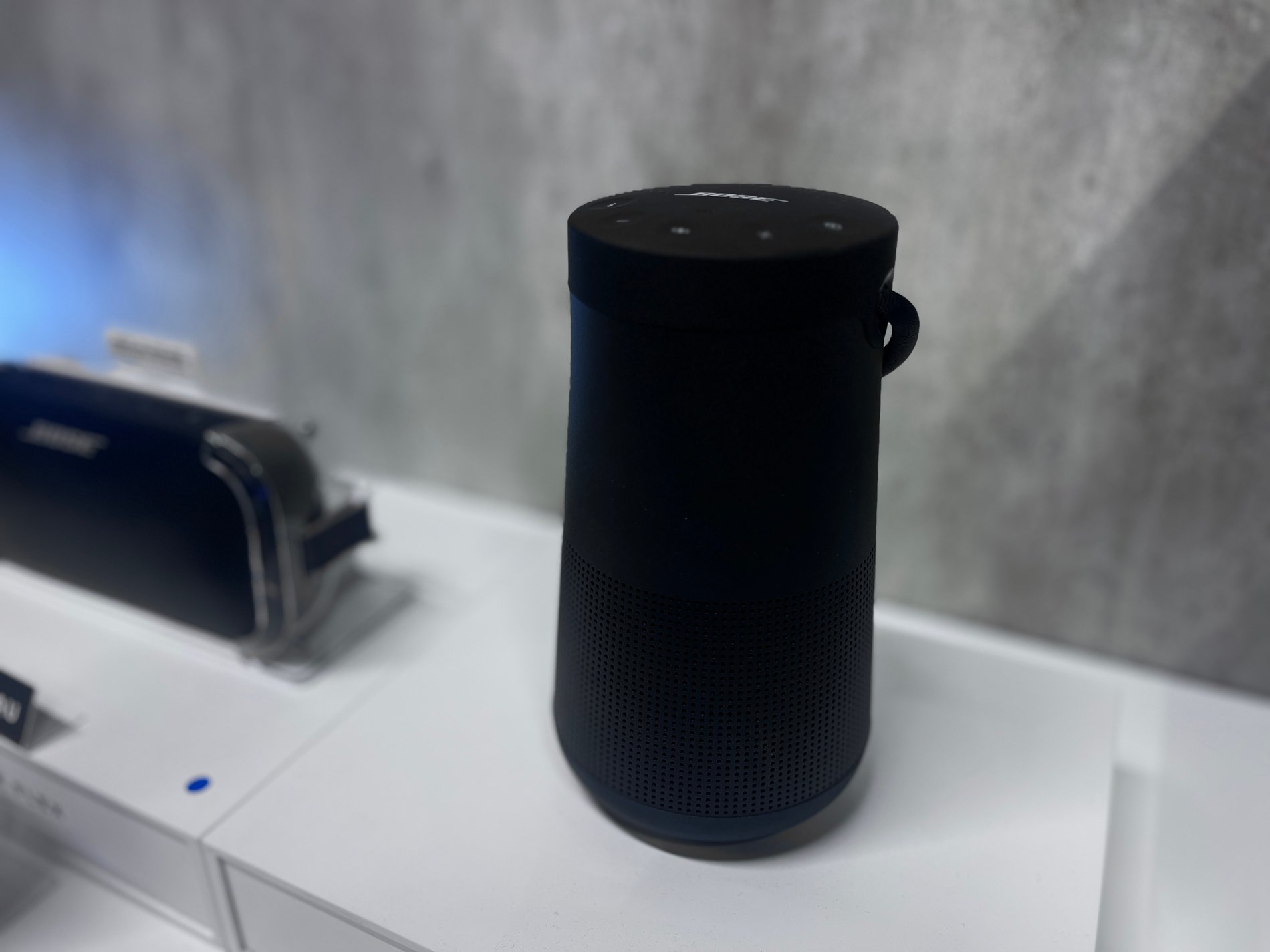Enceinte portable Bose au sein de votre Boulanger Aix-en-Provence proche de Puyricard, Venelles, Pertuis, Eguilles et Salon de Provence