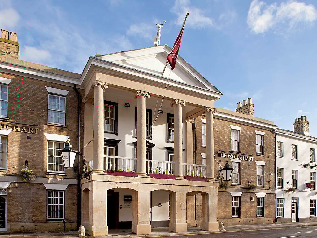 Hotels in Salisbury Book on