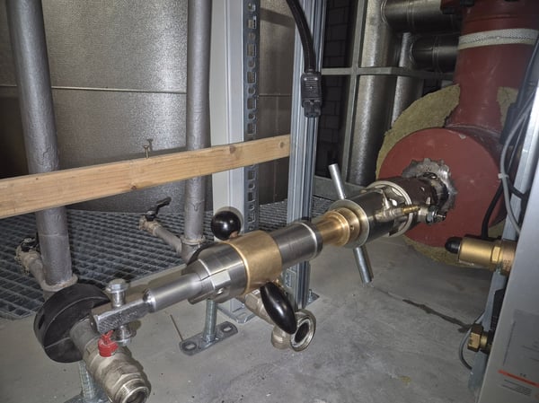 Anbohrverfahren unter Druck 3 bar: MRT Haustechnik GmbH, Der erfahrene Heizungsinstallateur, 8604 Volketswil im Kanton Zürich