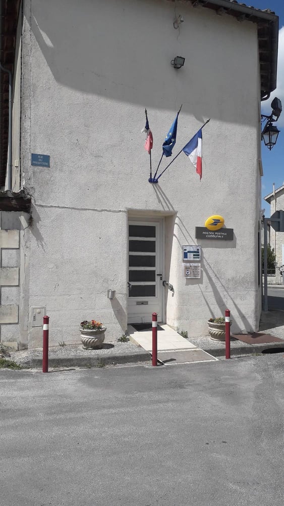 Photo du point La Poste Agence Communale TUGERAS ST MAURICE Mairie