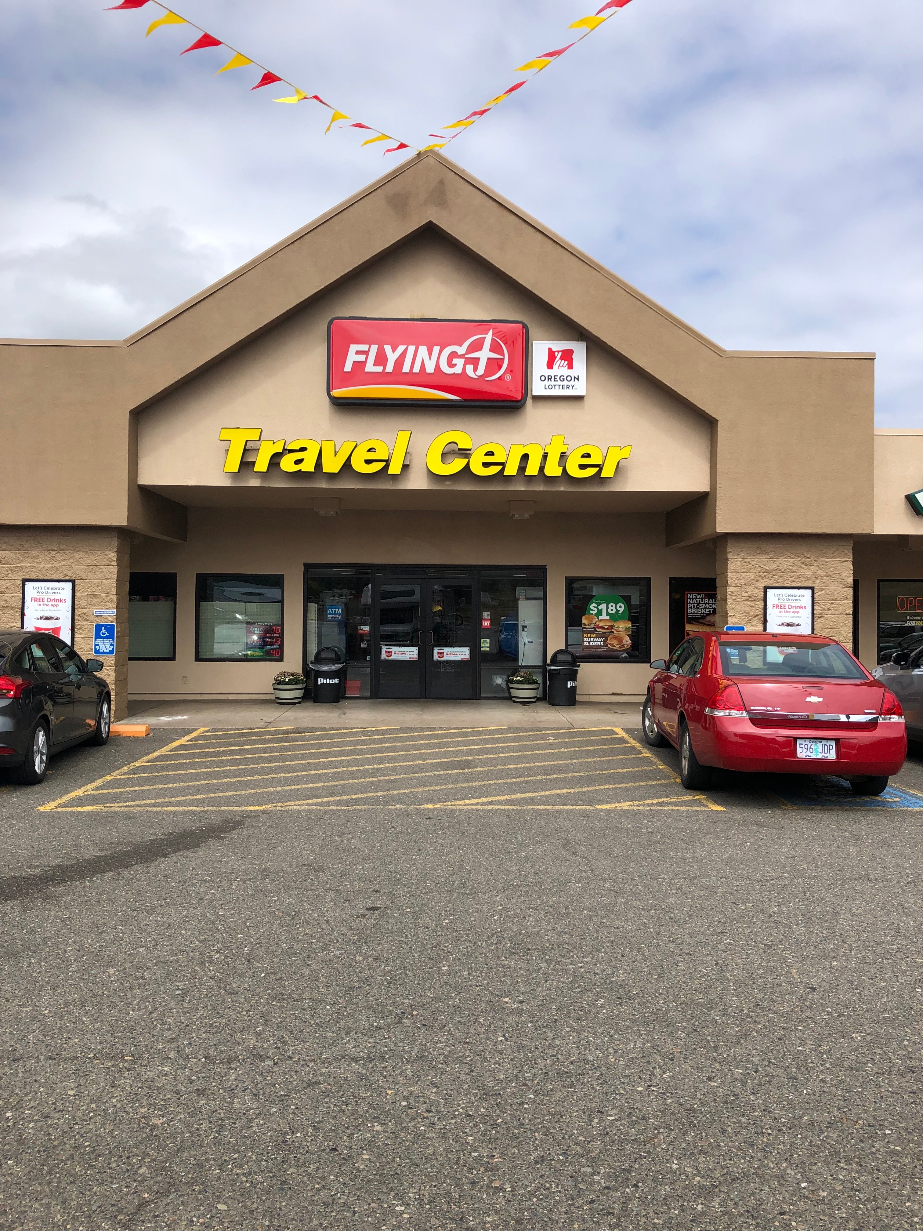 Flying J Travel Center in Oakland, OR