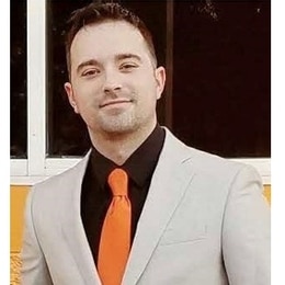 Justin Garza, Insurance Agent