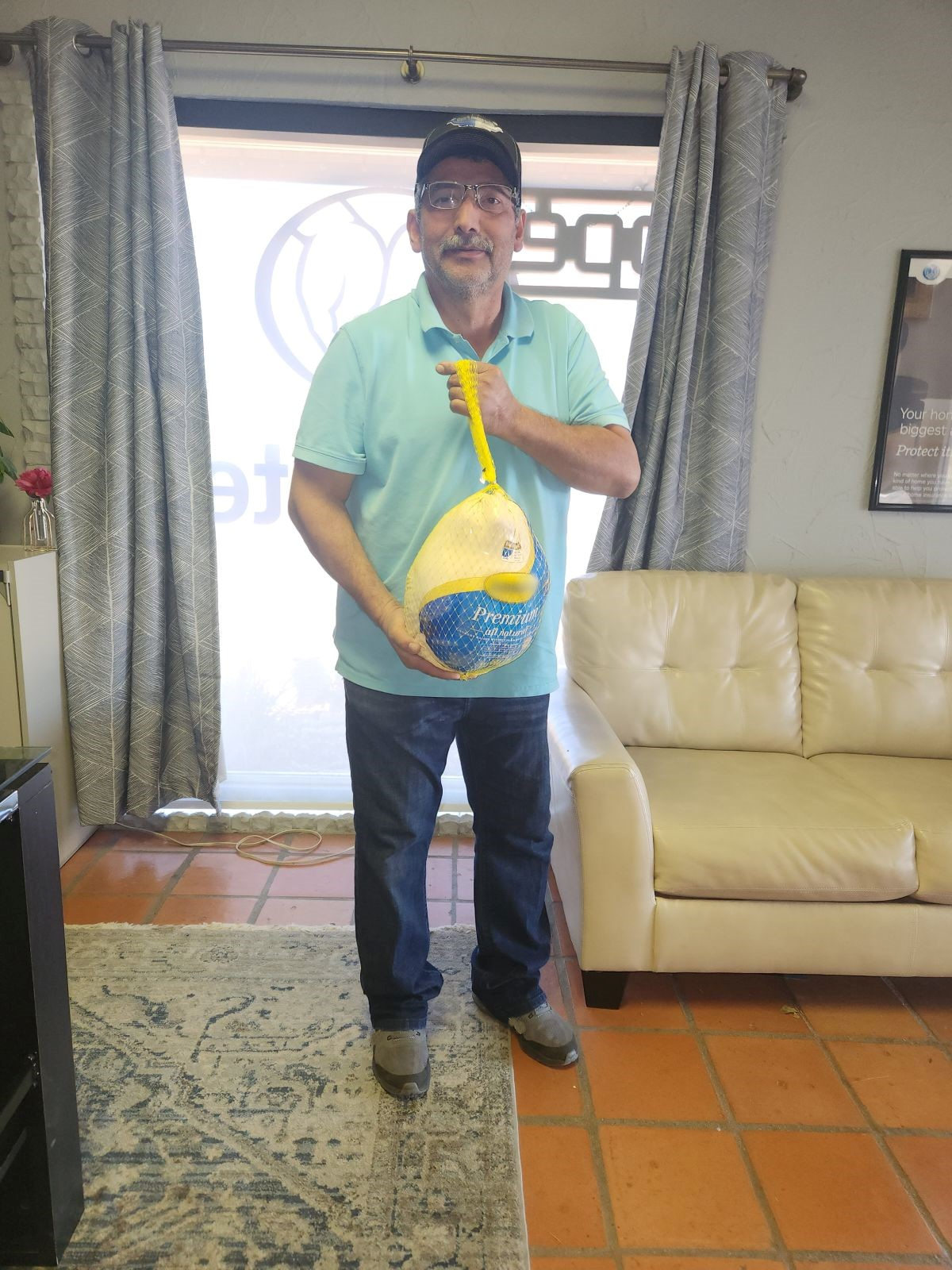 Carlos Ordonez Thanksgiving giveaway winner