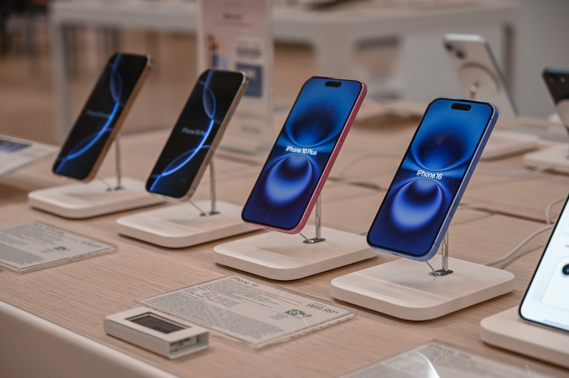 iPhone 16 et 16 Plus chez Boulanger Toulon - La Garde