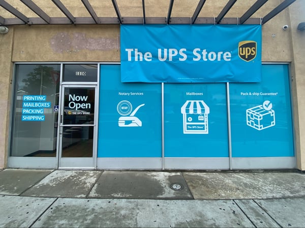 Facade of The UPS Store Virgil / Santa Monica