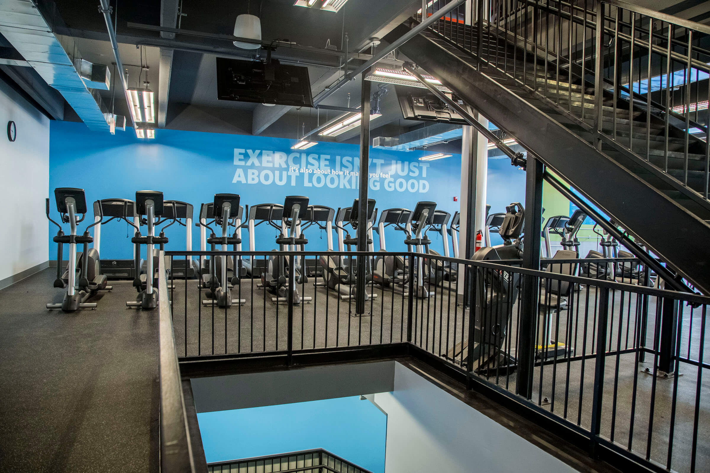 Blink Hunts Point at 932 Southern Boulevard, Bronx, NY Blink Fitness