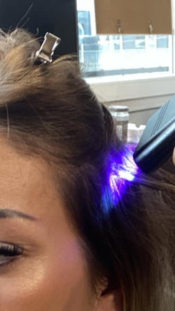 UV-lighthairextensions Neuste Methode ohne schweissen