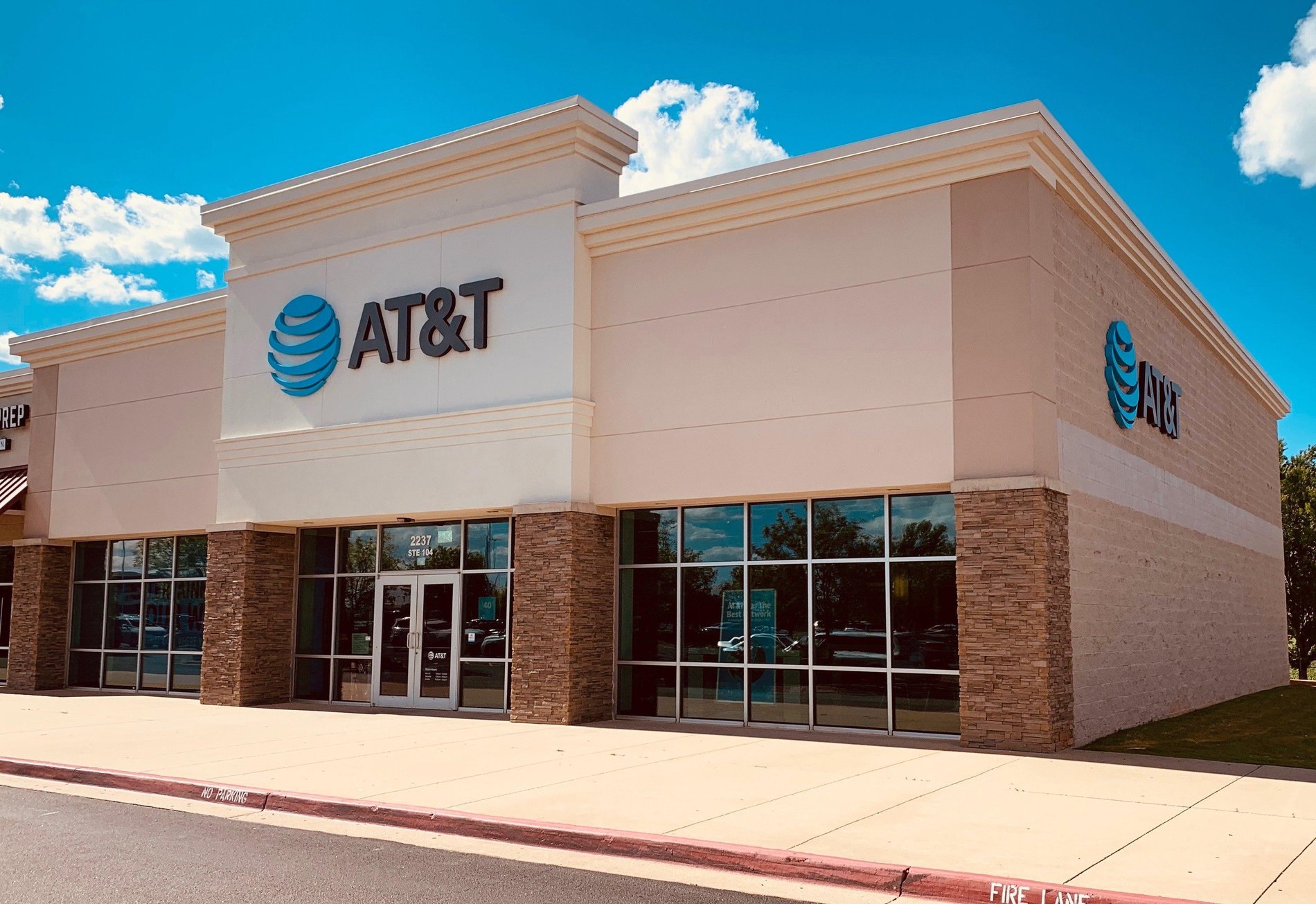 at-t-store-quail-springs-oklahoma-city-ok-iphone-samsung-deals