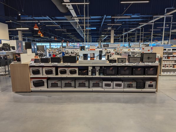 Le rayon des enceintes nomades et résidentiels de votre magasin Boulanger Persan Chambly.