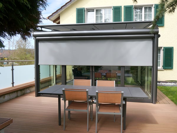 Sonnenschutzsysteme  Senkrechtmarkisen für den Aussenbereich