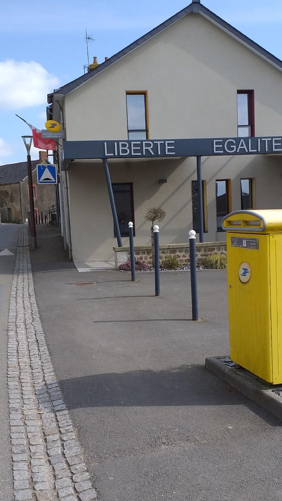 Photo du point La Poste Agence Communale CHAMPEON Mairie