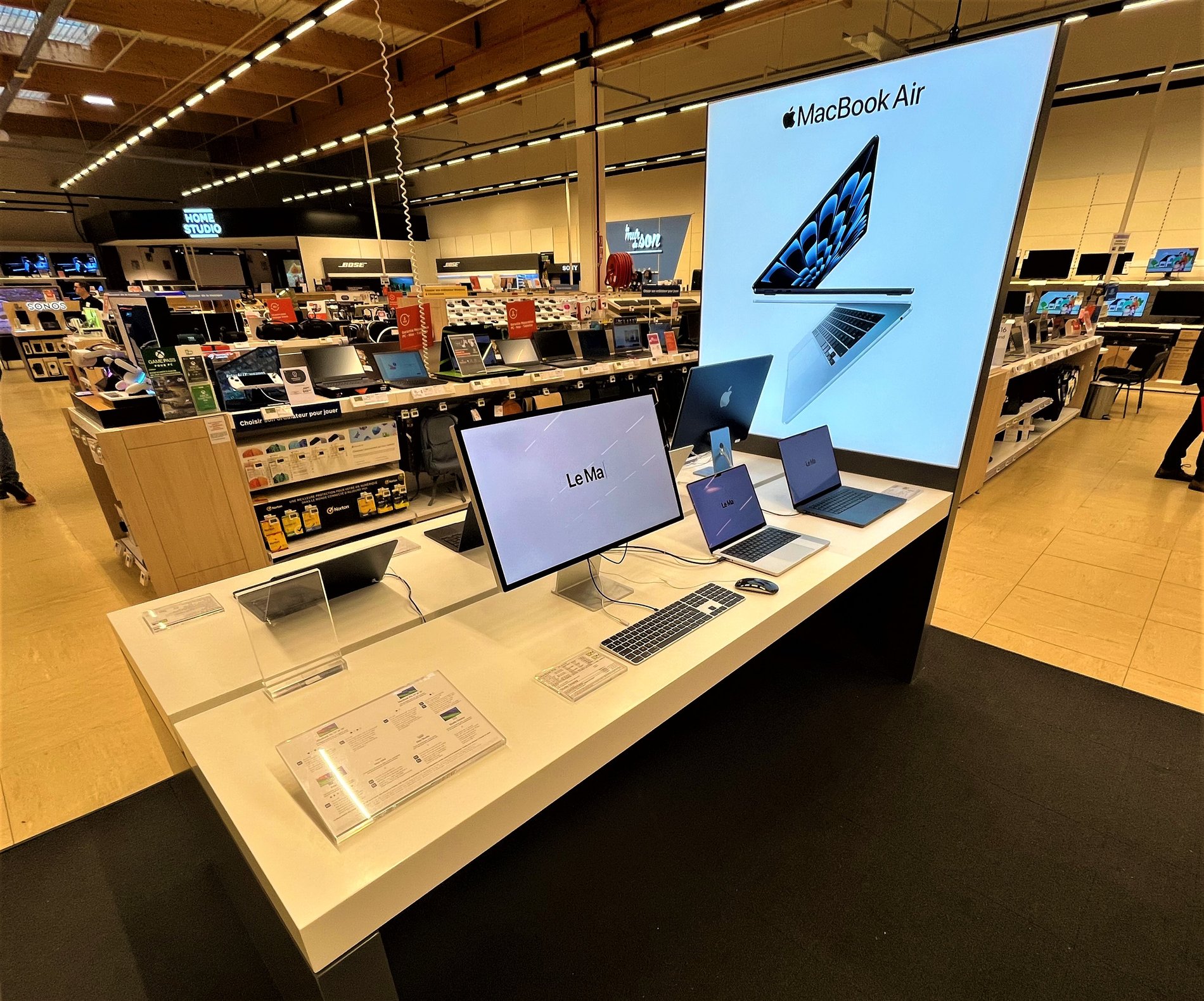 Rayon Apple Imac et Macbook pro Boulanger Caen Mondeville