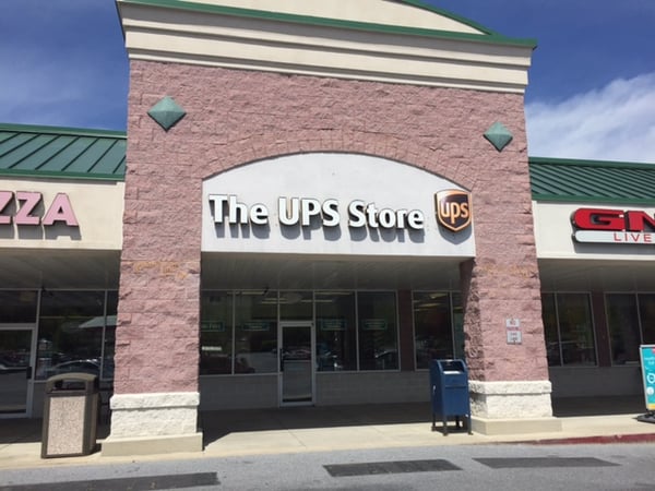 Facade of The UPS Store Cumberland Parkway Plaza