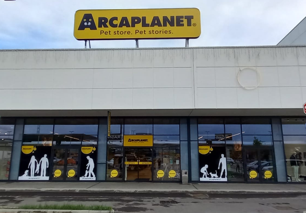 Arcaplanet Settimo Torinese Via Umberto Giordano, ang. Via Niccolò Paganini, PIEMONTE