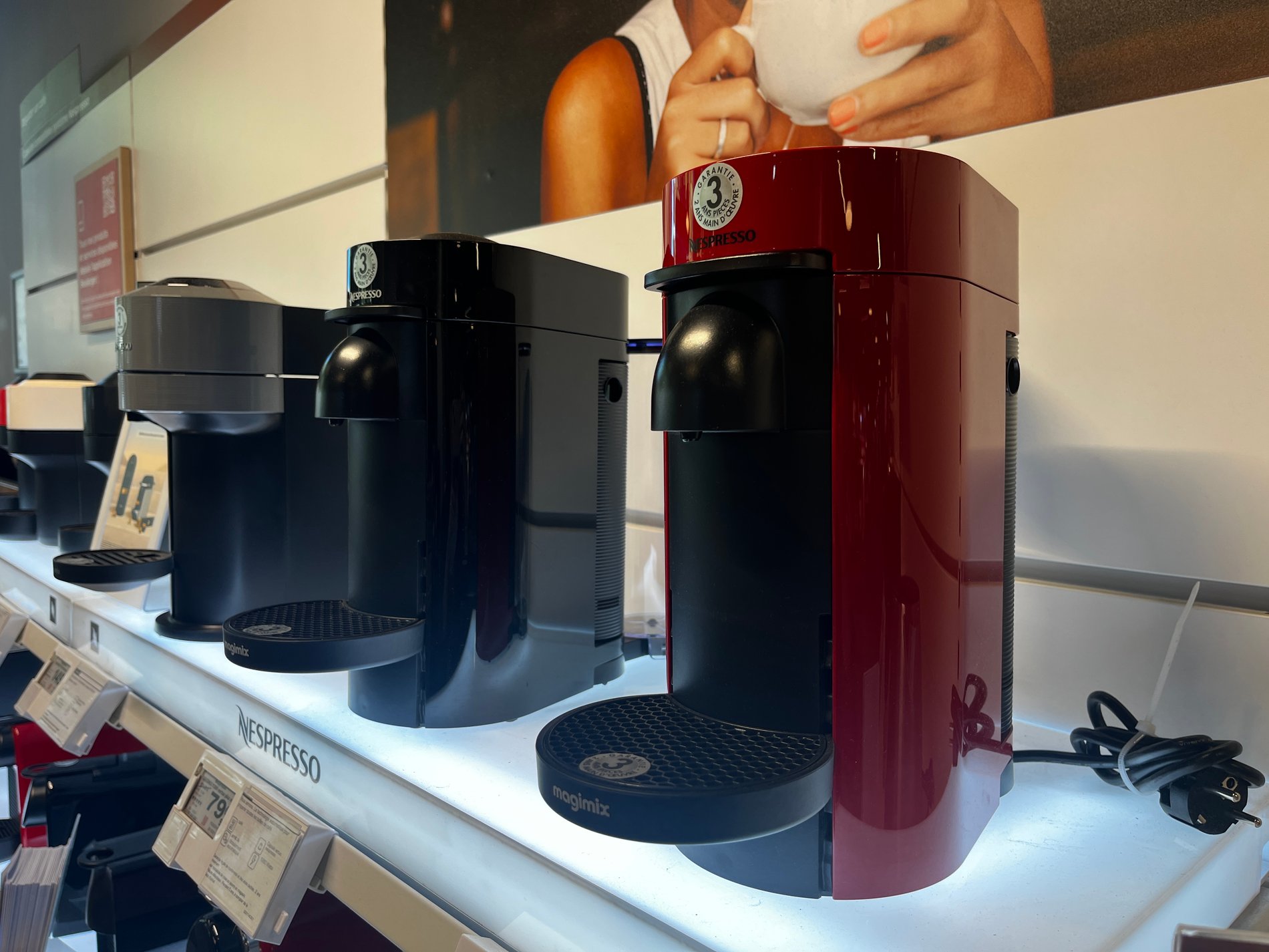 Machine Vertuo de chez Nespresso au sein de votre Boulanger Aix-en-Provence proche de pertuis, Salon de provence, Puyricard, Aix les milles, Venelles et Eguilles.