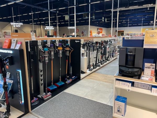 rayon aspirateur balai avec dyson du magasin boulanger st quentin fayet