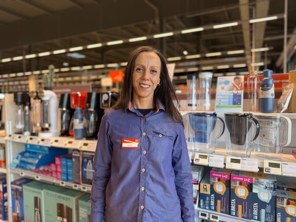 vendeuse, vente, boulanger, darty, multimédia, électroménager, infinity