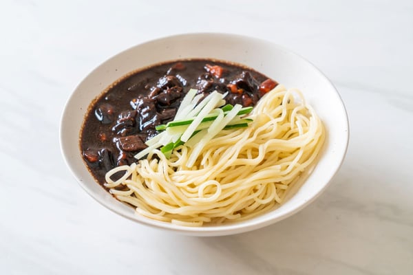 ジャージャー麵