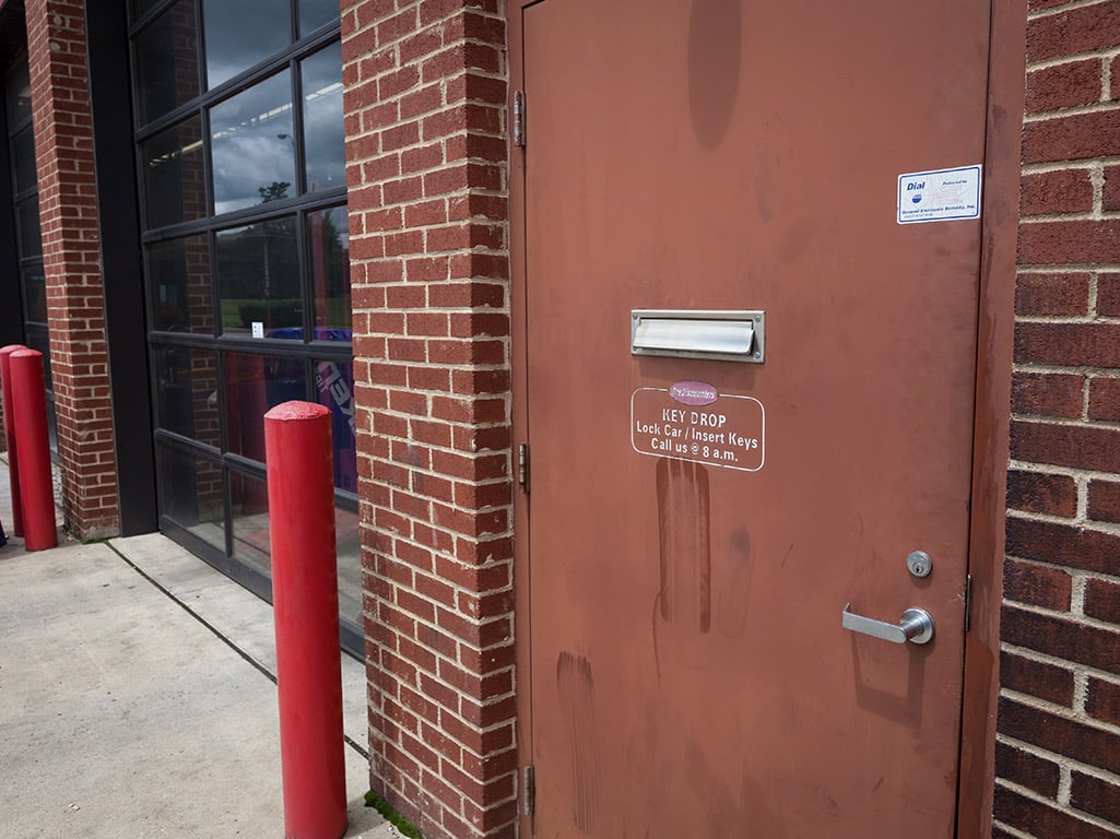 Tire Discounters Slate Ridge tires, alignment, brakes, autoglass in