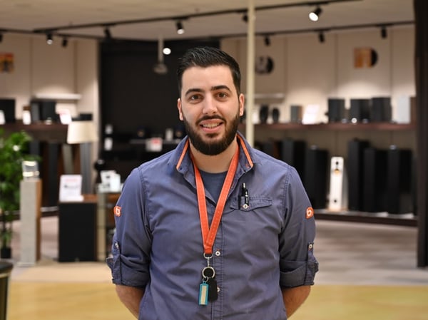 Antonin, vendeur multimedia magasin Boulanger Angers