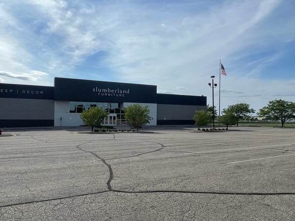 Owatonna Slumberland Furniture exterior