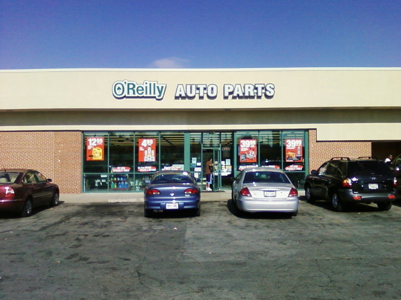 7600 West Capitol Drive Milwaukee, WI O'Reilly Auto Parts