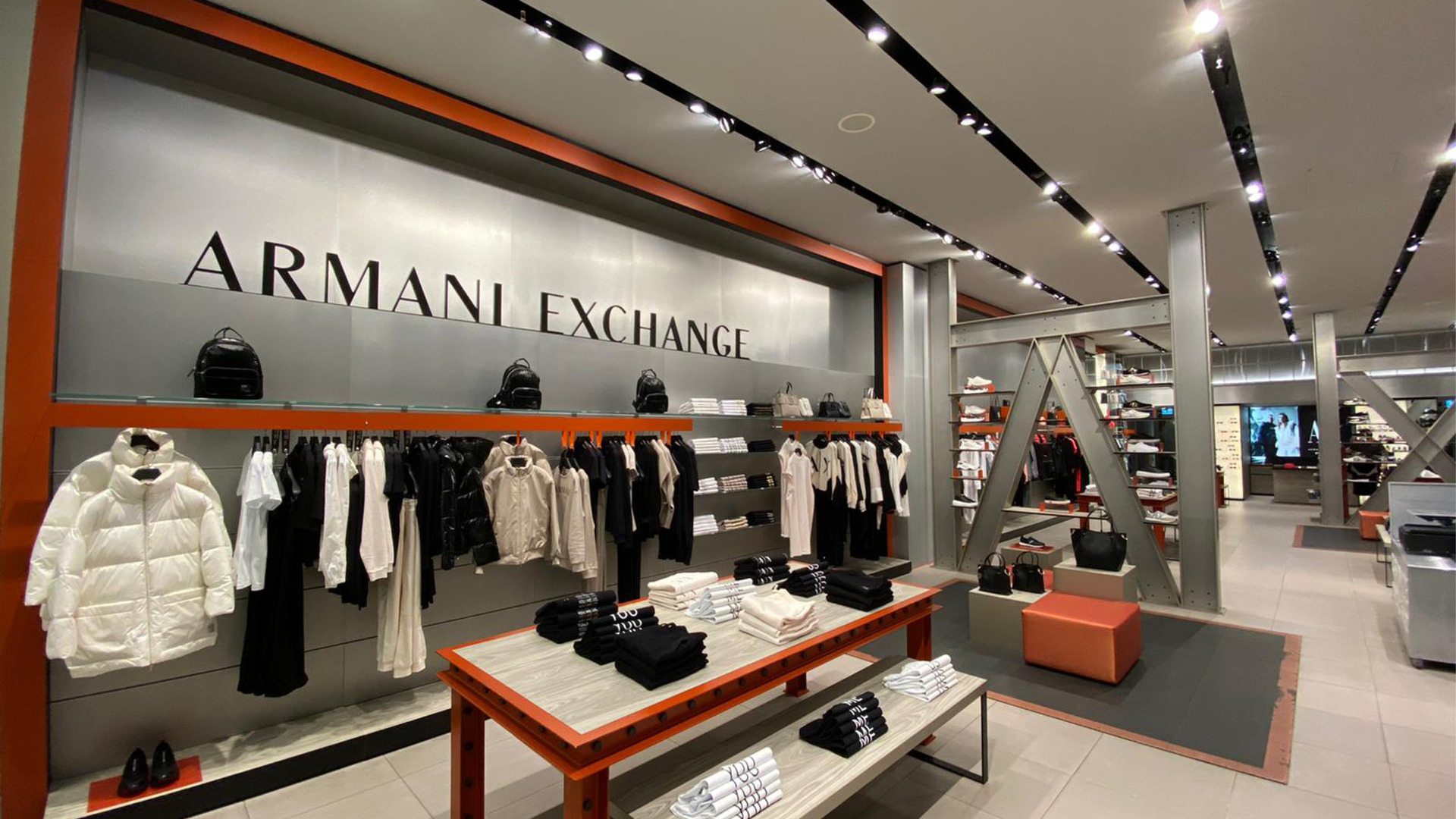 AX Armani Exchange Mall of Berlin in Berlin | Armani Exchange