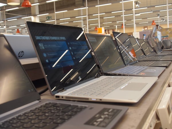 Espace informatique multimédia dans votre magasin Boulanger Fenouillet pc gamer asus MSI ultraportable sony PS5