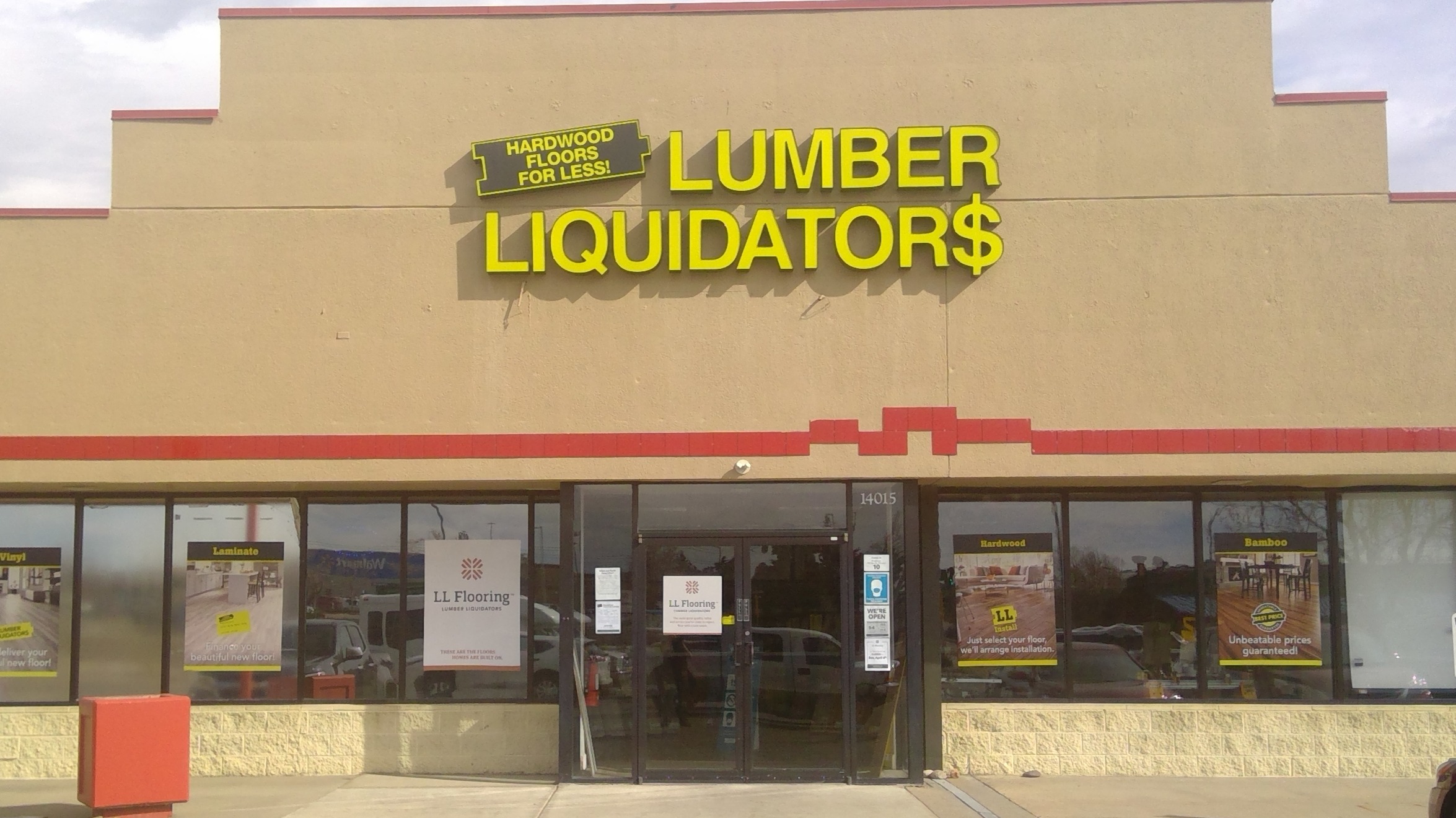 LL Flooring (Lumber Liquidators) #1362 - Aurora | 14015 E. Exposition Avenue