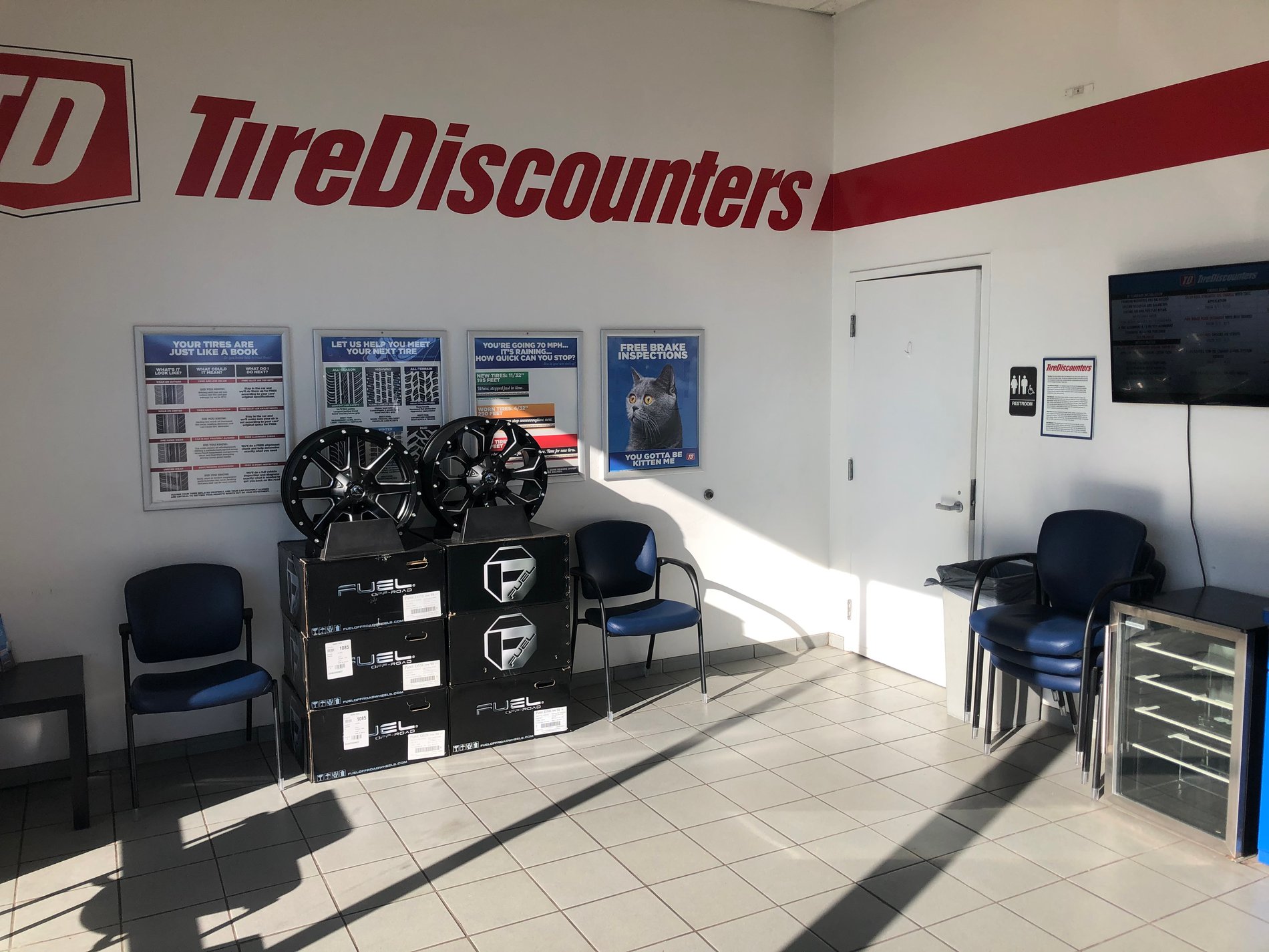 Tire Discounters Ft. Wright tires, alignment, brakes, autoglass in