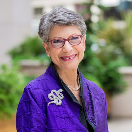 Photo of Vivian Kremer