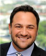 Photo of Andrew Menachem