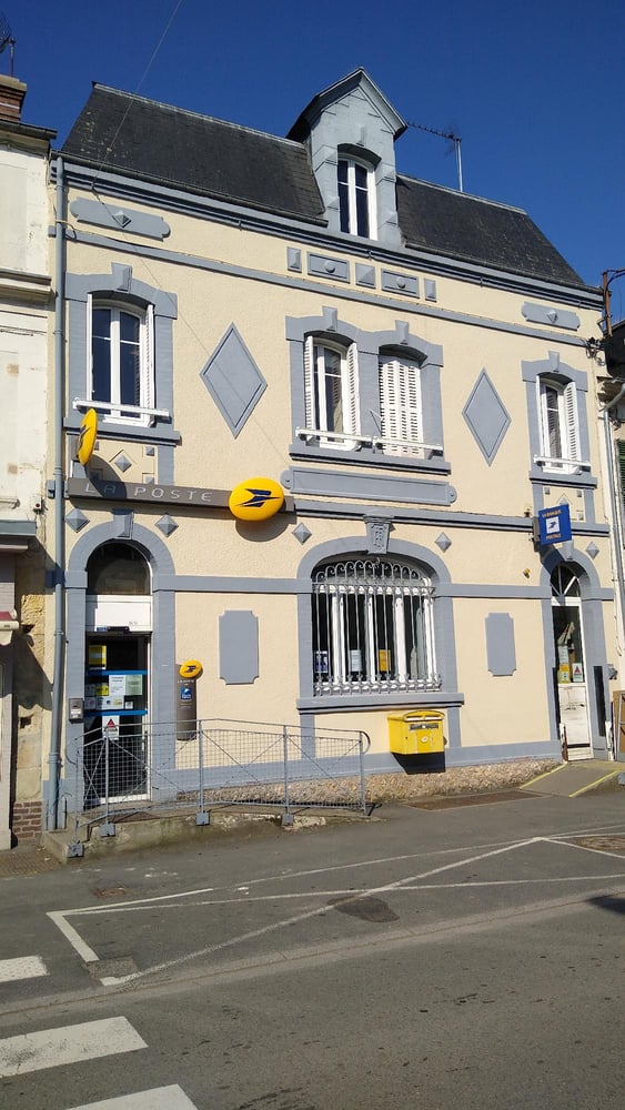 Photo du point La Poste DOZULE