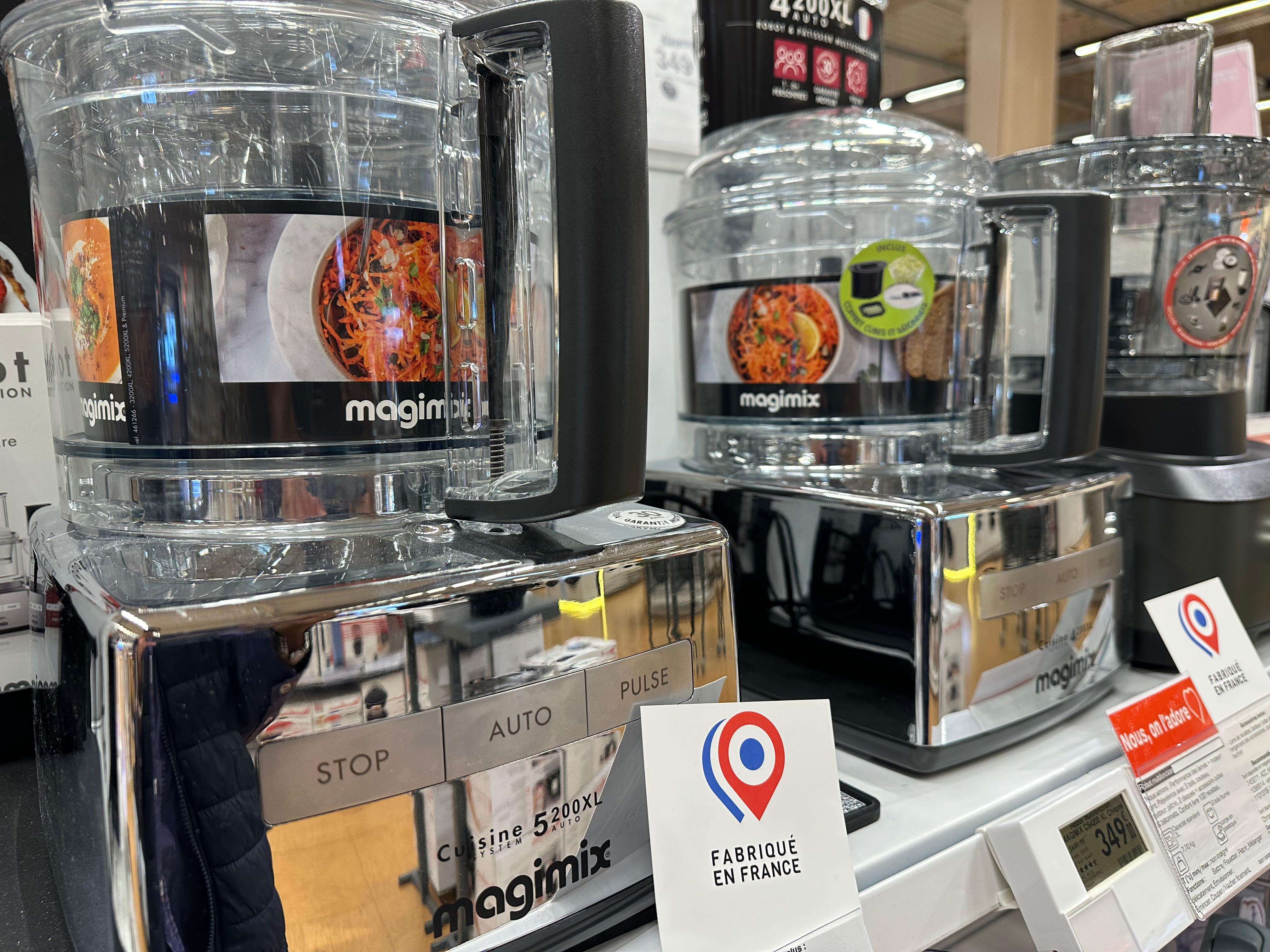 Zoom sur les robots Magimix multifonctions CS 5200 et 4200 Chez Boulanger Creil-Saint Maximin.