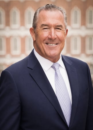 Photo of Steven W. Hiorns