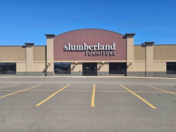 Hibbing Slumberland Furniture storefront