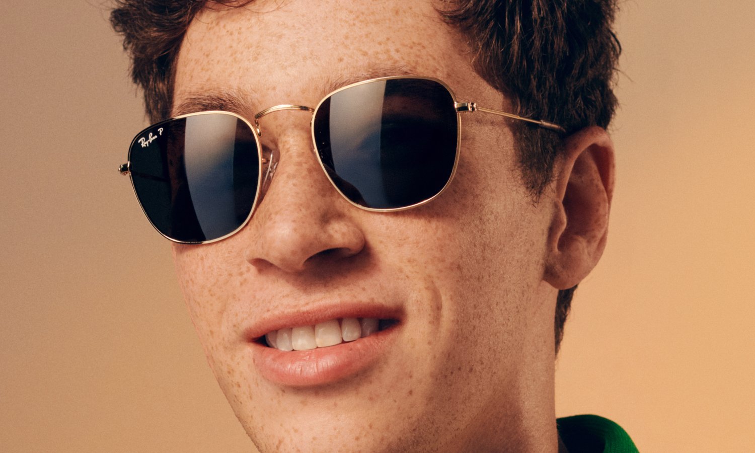 Sunglass Hut St. Louis Premium Outlets | Sunglasses for Men, Women & Kids