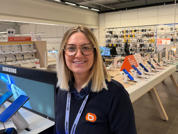 Aurore, Responsable Univers Multimédia chez Boulanger Vitrolles Grand Vitrolles