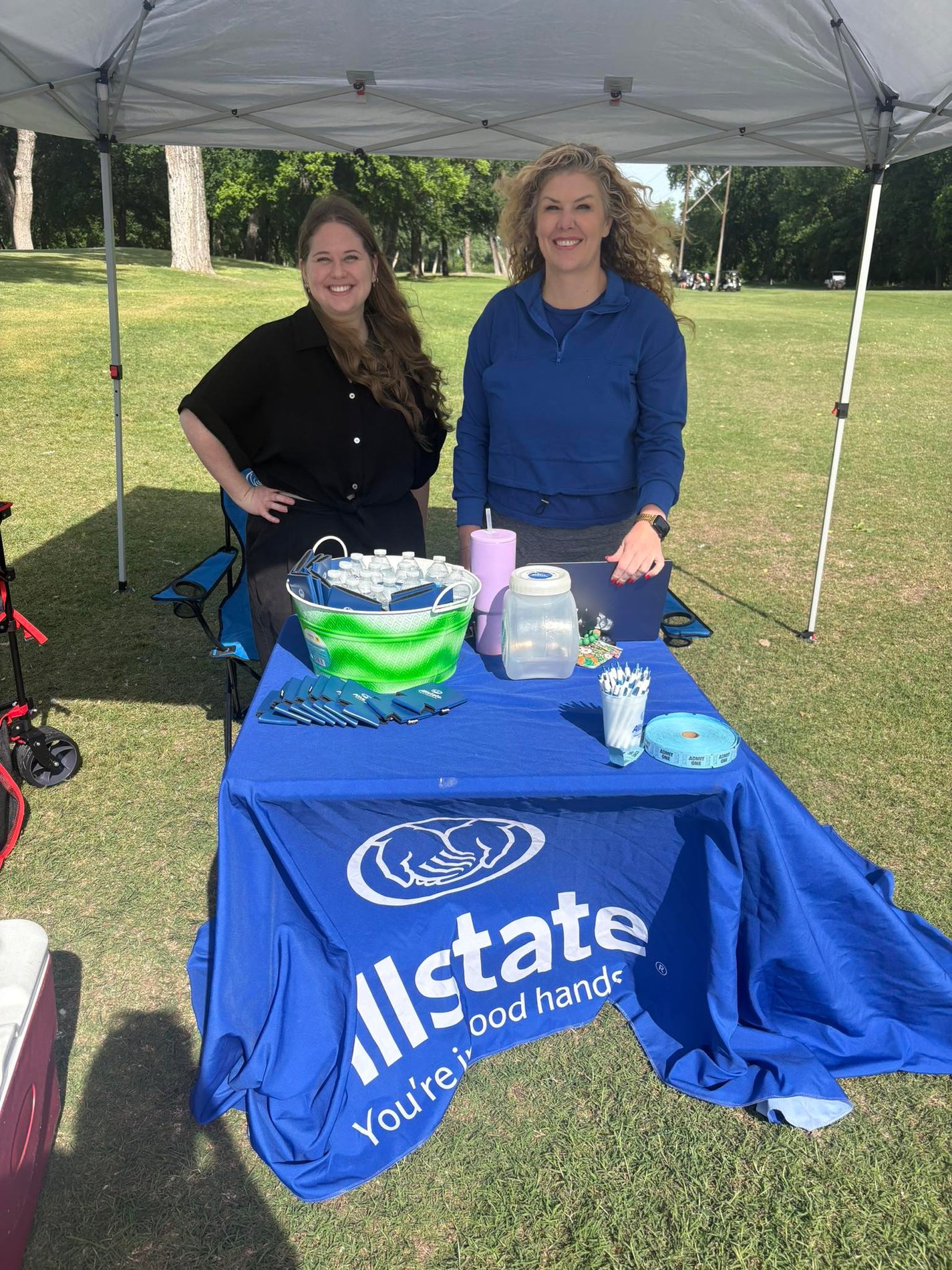 We sponsored the Norman Board of Realtors golf tournament at the Trails here in Norman. The proceeds from the event go to support the Norman Public School's Crisis Fund that helps local families and students in need.