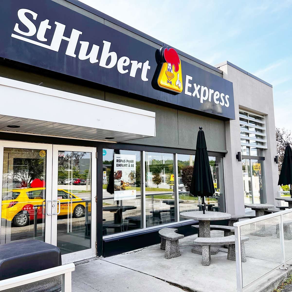 St-Hubert Express - Fleurimont (Sherbrooke)