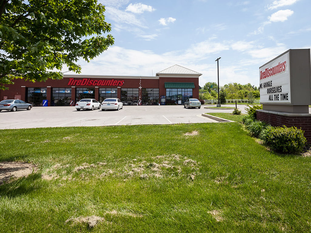 Visit Tire Discounters In Richmond For Discount Tires, Wheels, Oil 