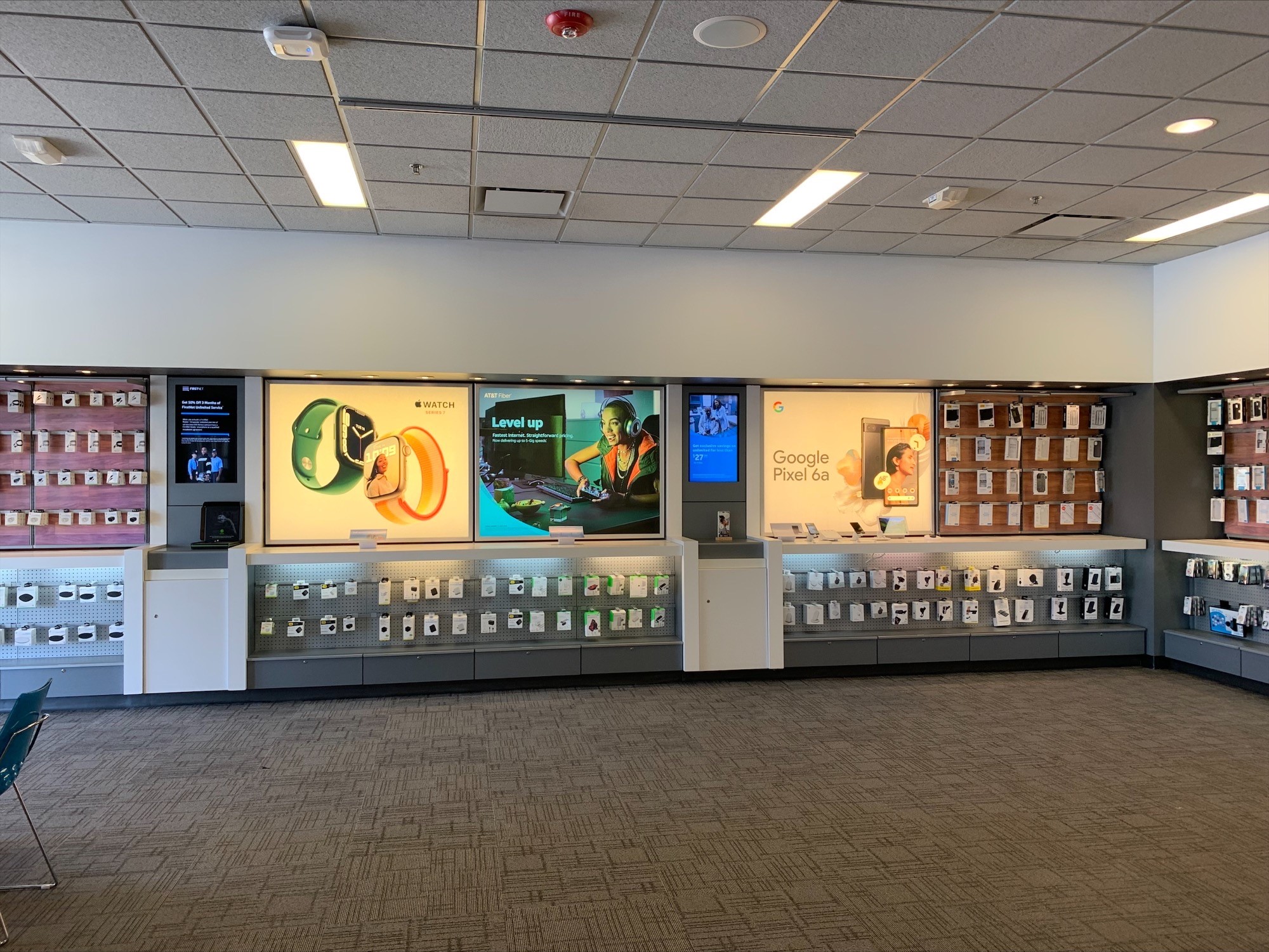 AT&T Woodfield Village Green Cell Phones, Wireless Plans