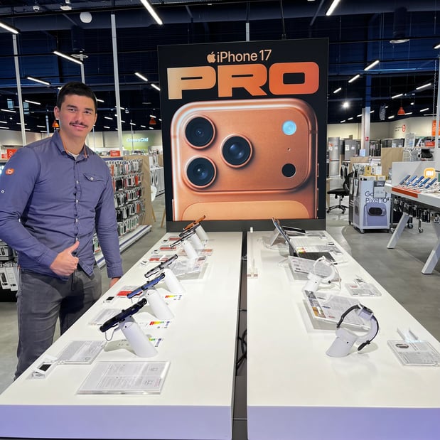 Bryan  vendeurs polyvalent Boulanger Limonest