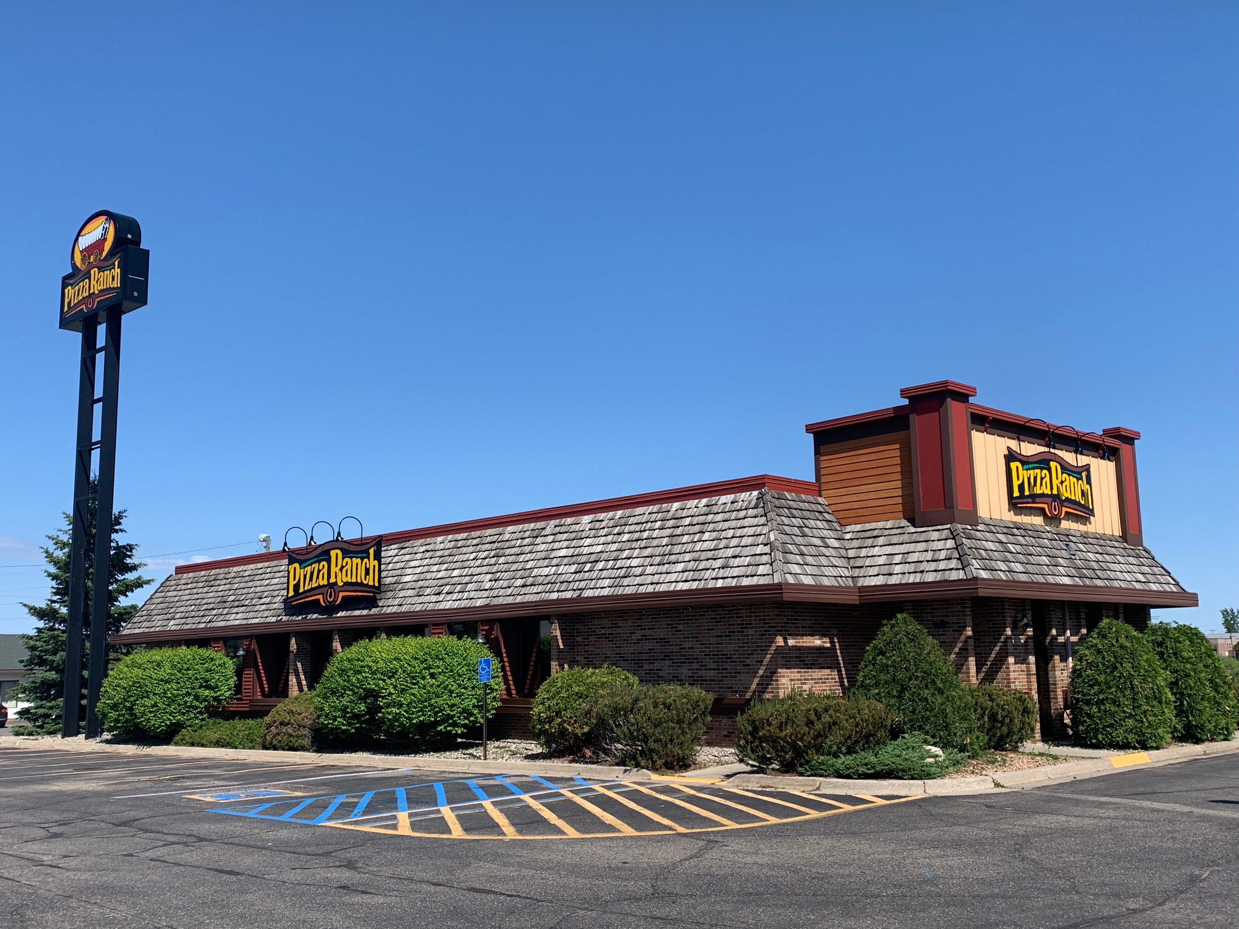 Pizza Ranch in Fergus Falls, MN 604 Frontier Dr