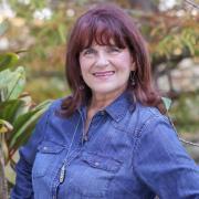 Photo of Suzanne Elliott