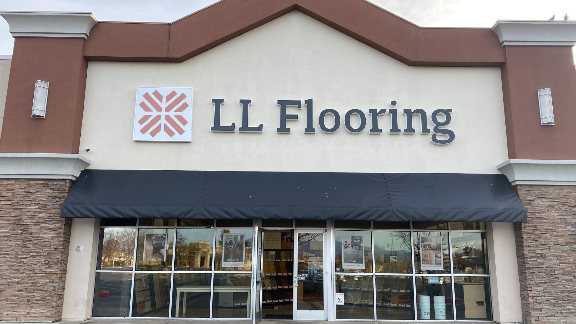 LL Flooring #1390 Redding | 1345 Churn Creek Road | Storefront