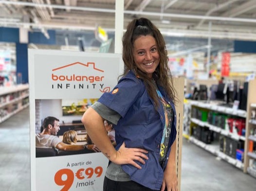 Sarah conseillère service client magasin Boulanger Beauvais