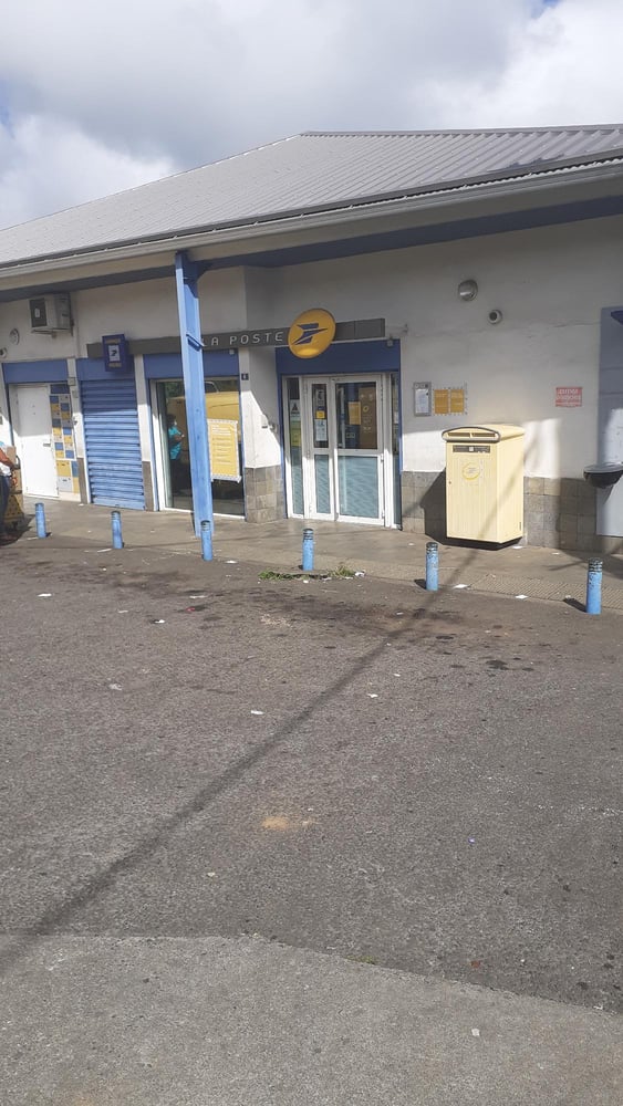 La Poste SAINT PAUL LE GUILLAUME (97423) La Poste